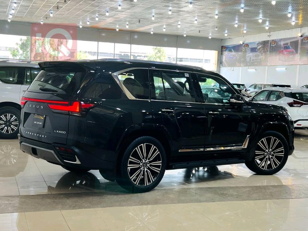 Lexus LX